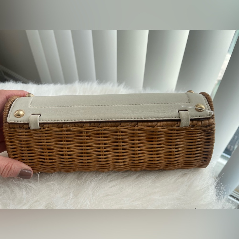 BNWT Michael Kors Vanilla Santorini Clutch - Picture 2 of 4